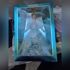 Barbie 2001 in Elegant Silver and Blue Gown